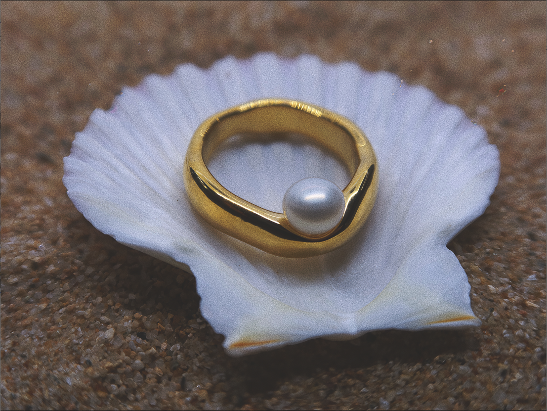Pearl Embrace Ring