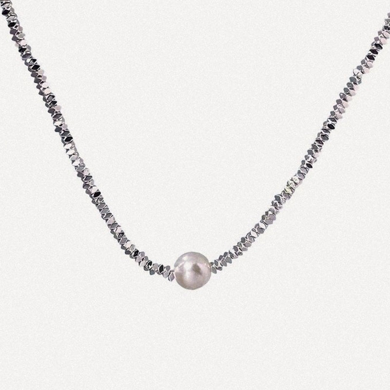Classic Pearl Pendant Necklace
